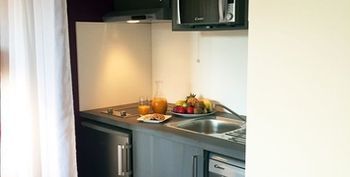 Nemea Appart Hotel Residence Quai Victor ตูร์ ภายนอก รูปภาพ